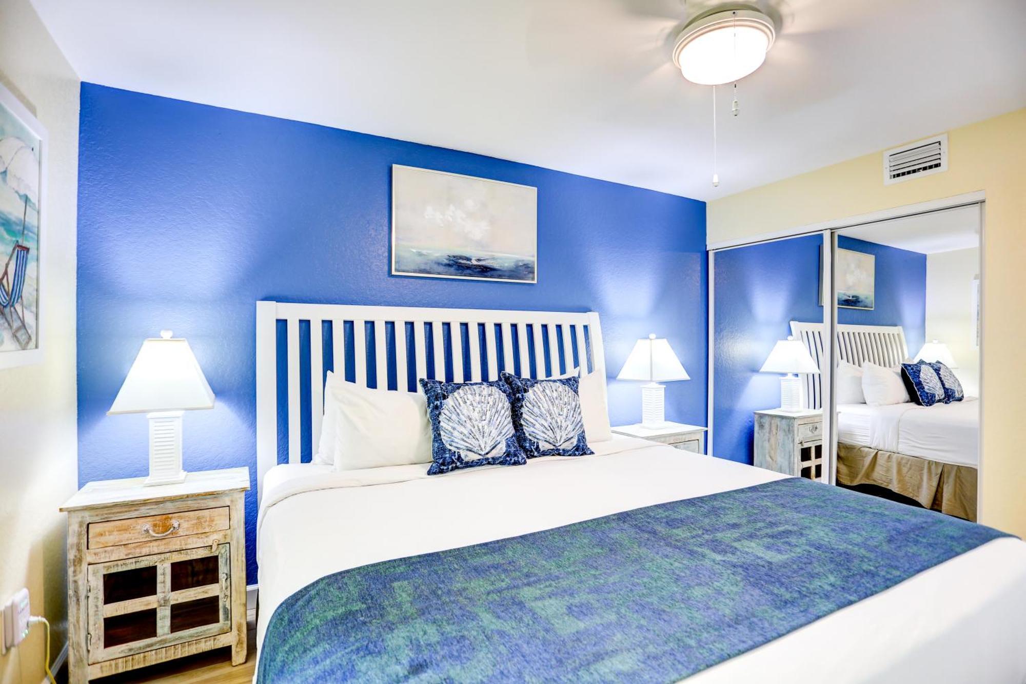 South Beach Condo Hotel By Travel Resort Services, Inc. เซนต์พีทบีช ภายนอก รูปภาพ